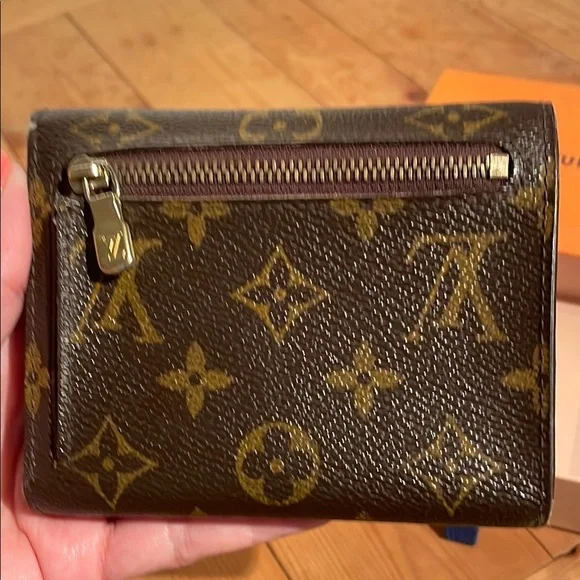 Louis Vuitton Brown Monogram Wallet with box - Picture 6 of 11